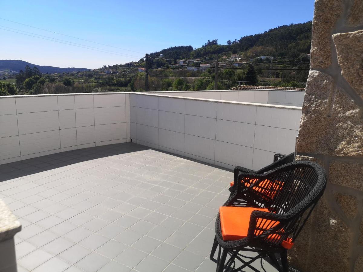 Leonchic - Guest House Com Piscina De Agua Salgada Barcelos Exterior foto