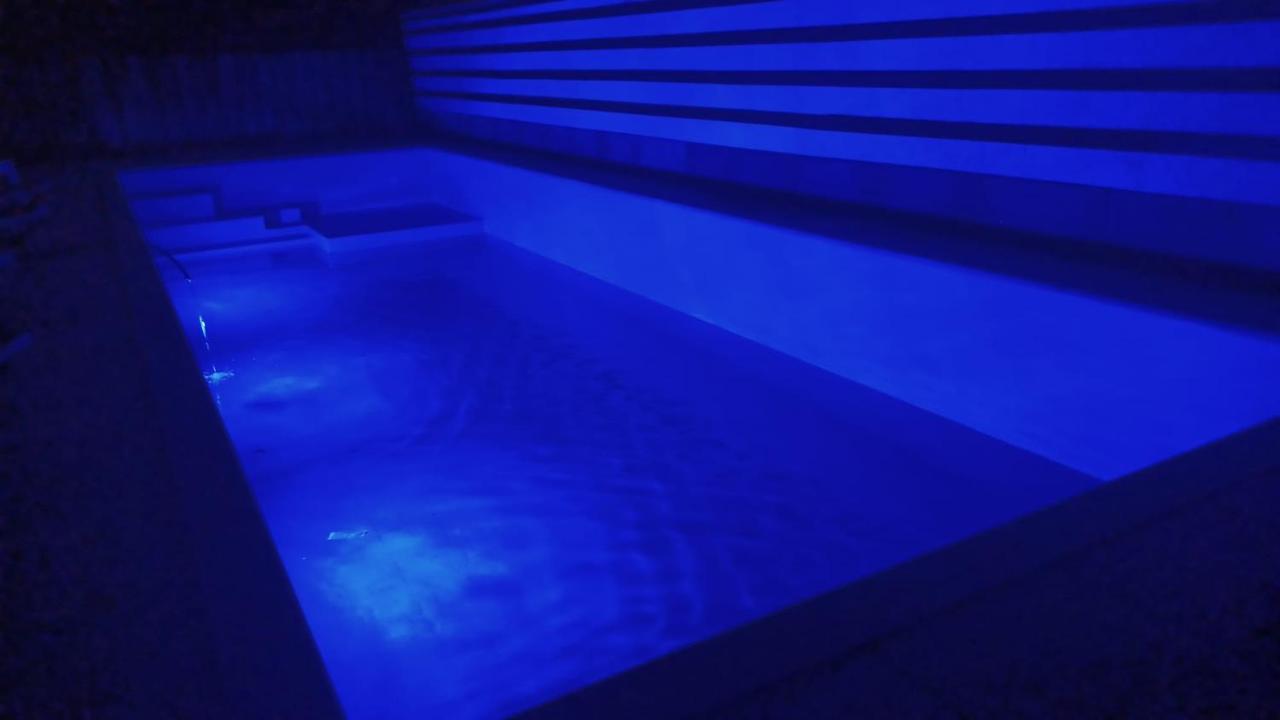 Leonchic - Guest House Com Piscina De Agua Salgada Barcelos Exterior foto